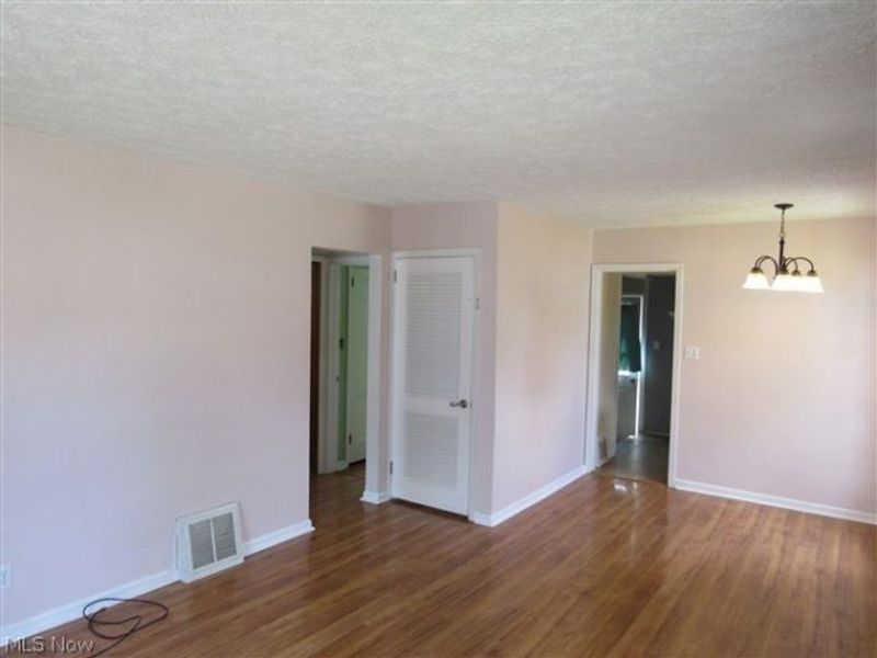 2461 23rd Street , Cuyahoga Falls, OH 44223 Photo 3