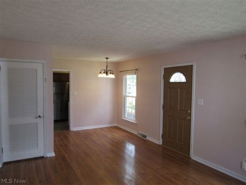 2461 23rd Street , Cuyahoga Falls, OH 44223 Photo 5
