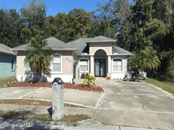 12140 Hunters Lake Drive , New Port Richey, FL 34654