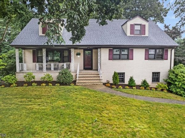 4 Cypress Ave, North Caldwell, NJ 07006