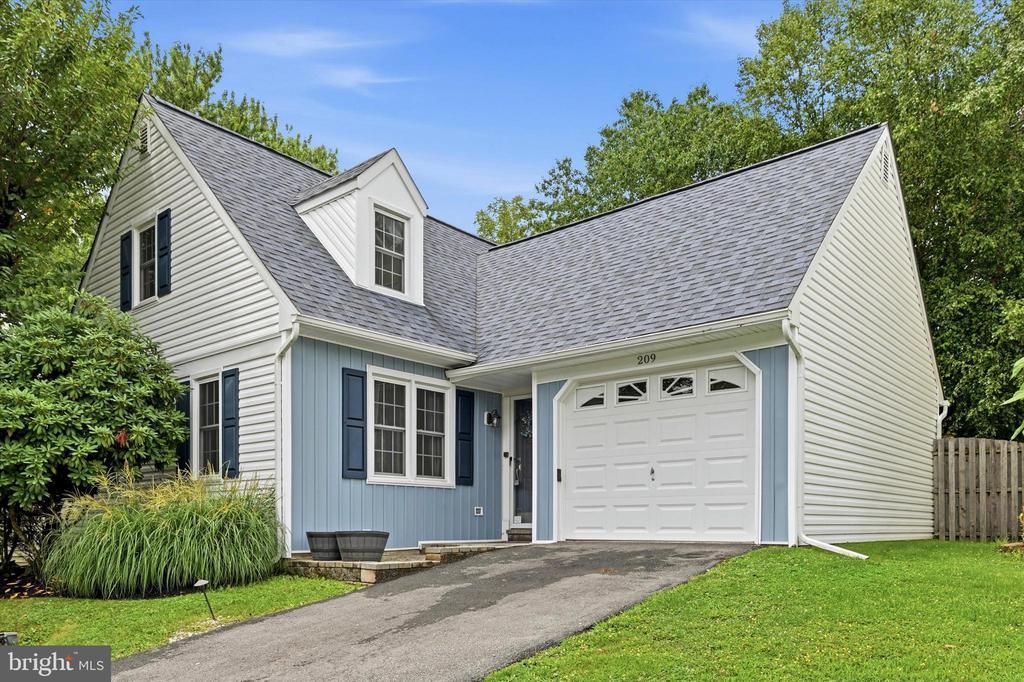 209 WREN COURT, DOWNINGTOWN, PA 19335