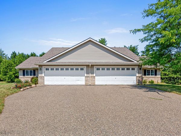305 Wildwood Circle, Roberts, WI 54023