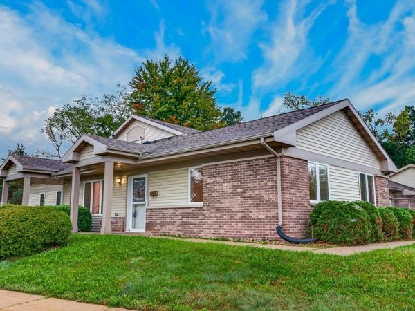 270 Meadow Lane, Poynette, WI 53955