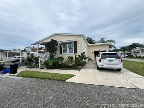 2555 PGA Boulevard, Unit 425, Palm Beach Gardens, FL 33410
