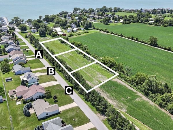1880 S Danielle Drive, Lakeside Marblehead, OH 43440
