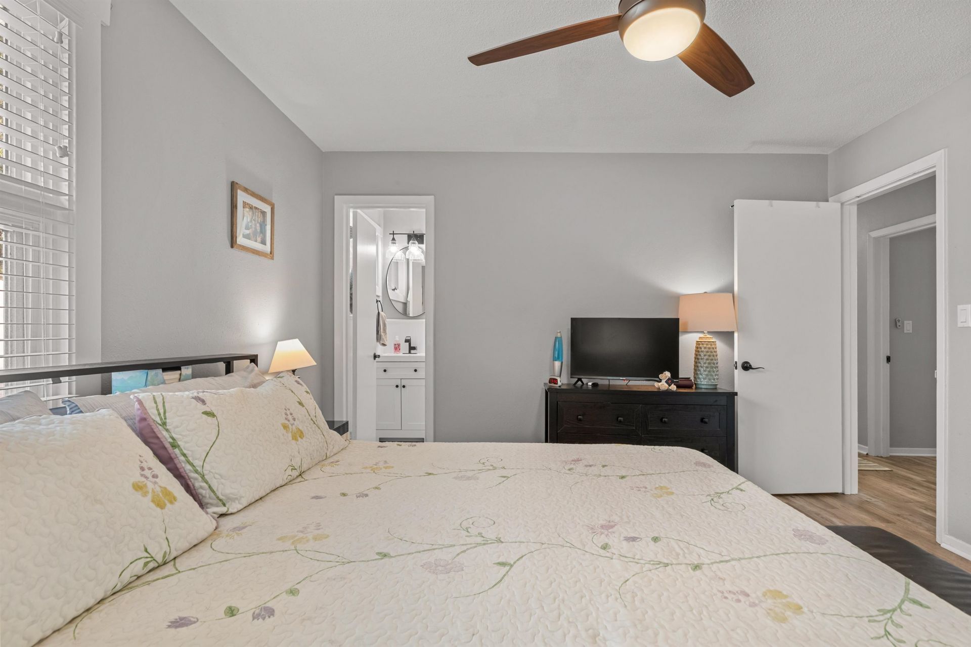 636 Hemlock Ave. Photo 26