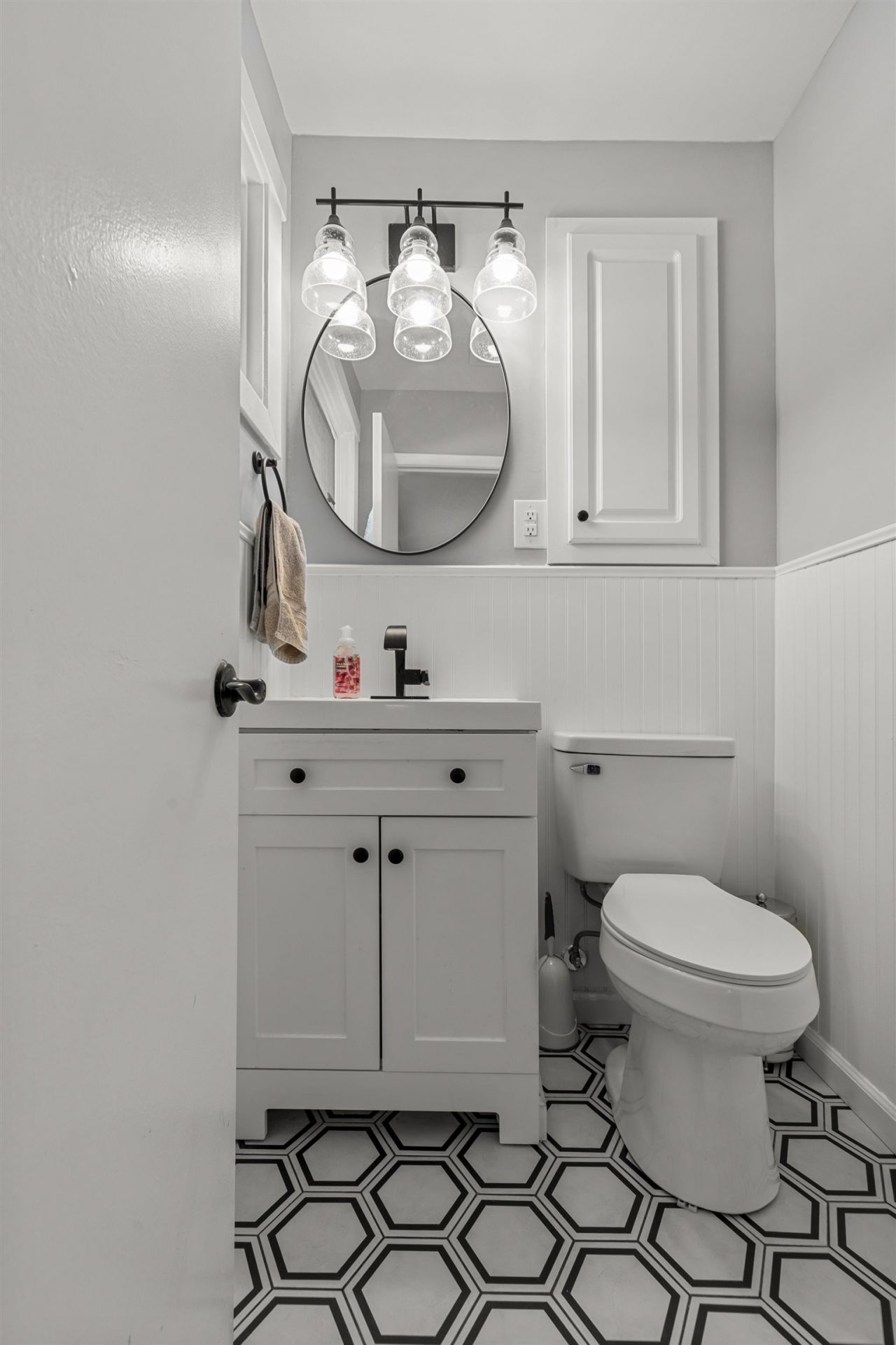 636 Hemlock Ave. Photo 28