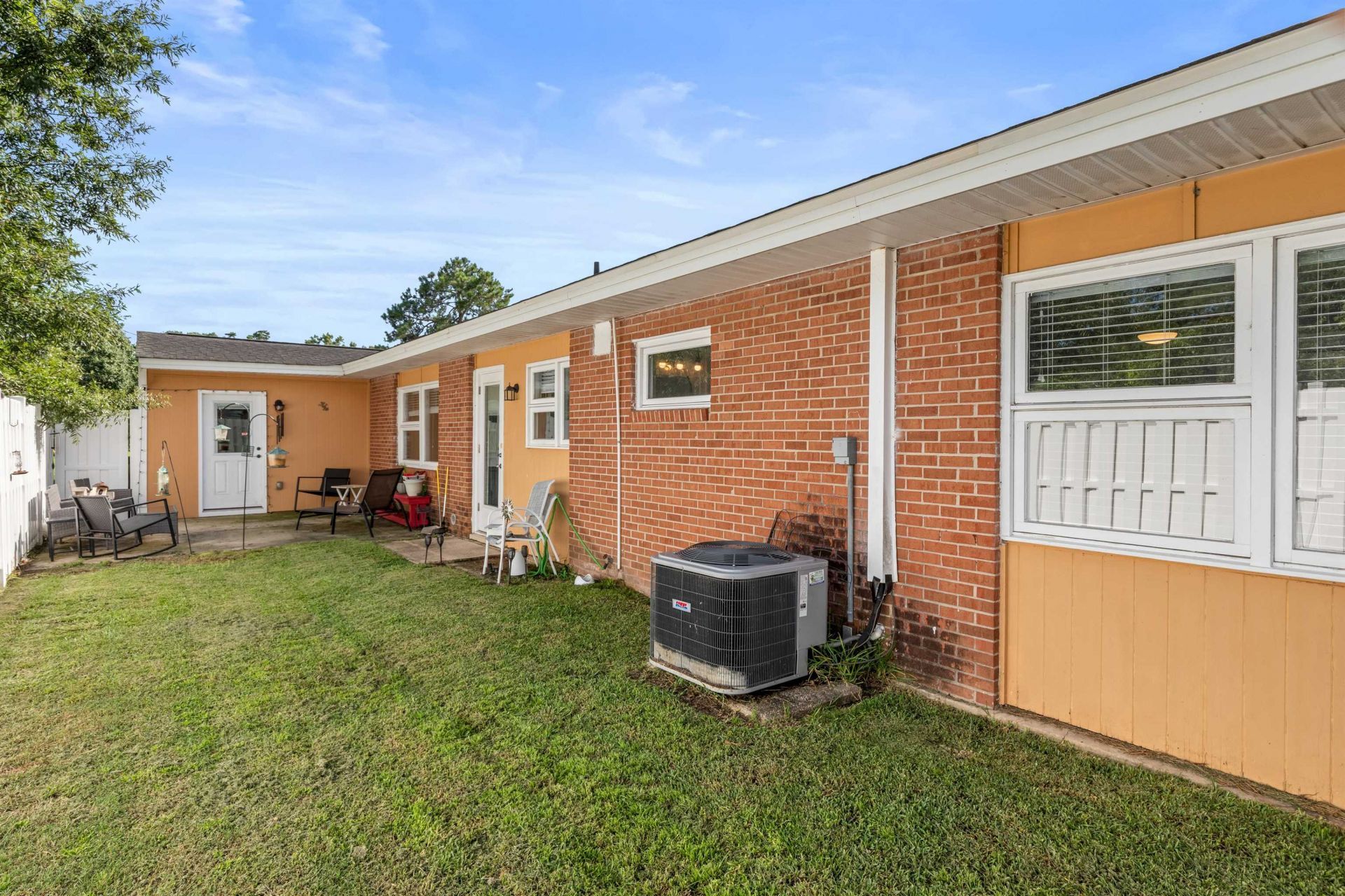 636 Hemlock Ave. Photo 5