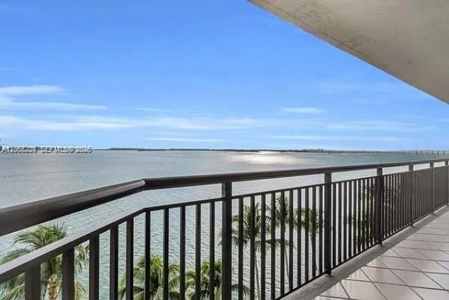 540 Brickell Key Dr , Unit 832, Miami, FL 33131 Photo