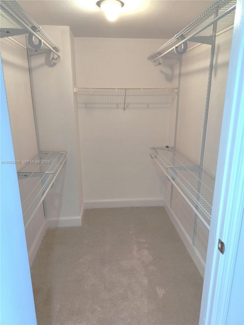 14951 Royal Oaks Ln , Unit 1006, North Miami, FL 33181 Photo