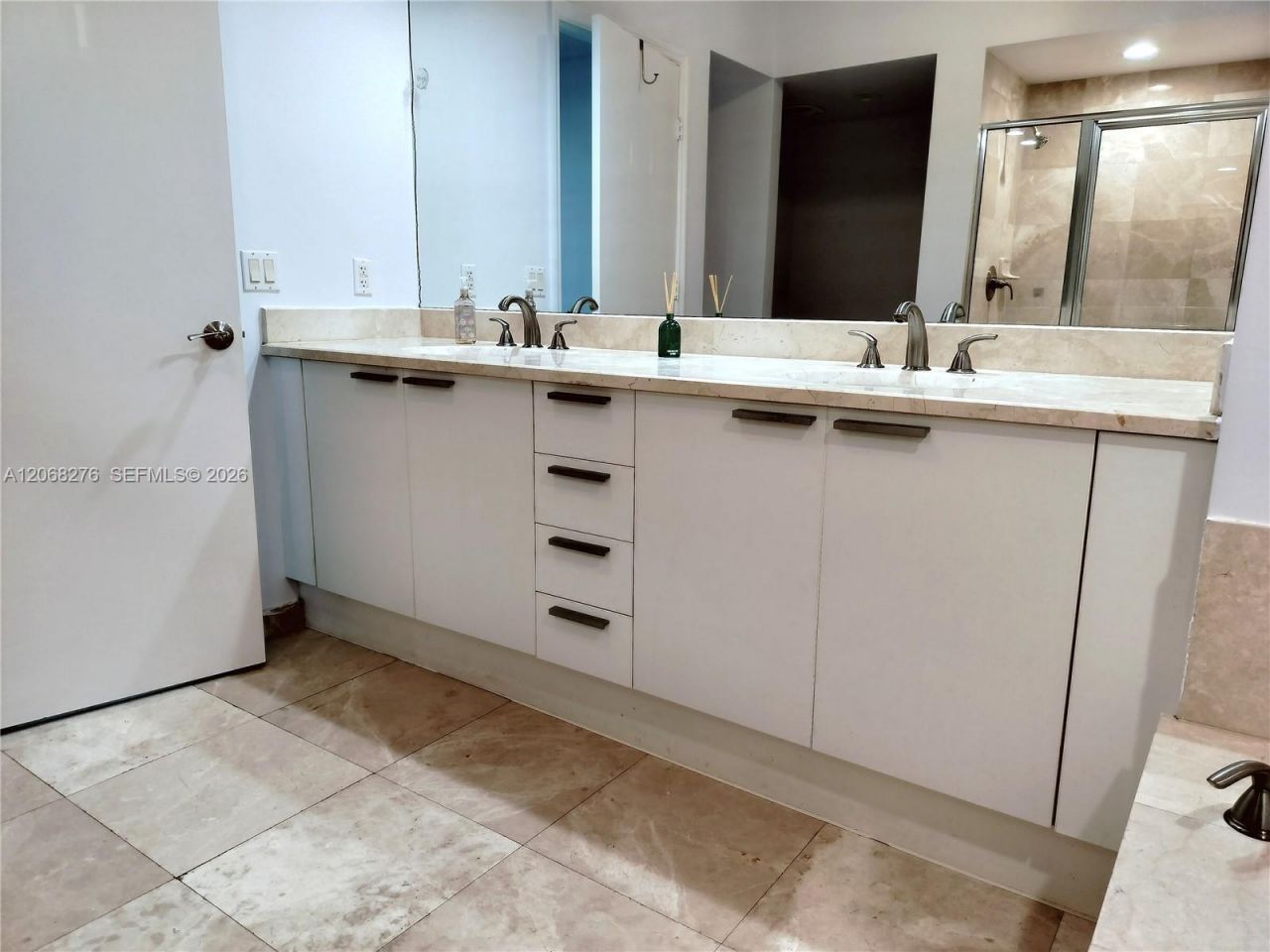 14951 Royal Oaks Ln , Unit 1006, North Miami, FL 33181 Photo