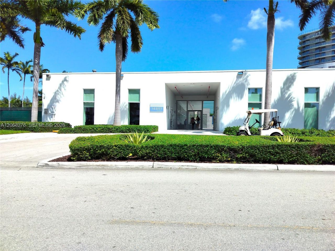 14951 Royal Oaks Ln , Unit 1006, North Miami, FL 33181 Photo
