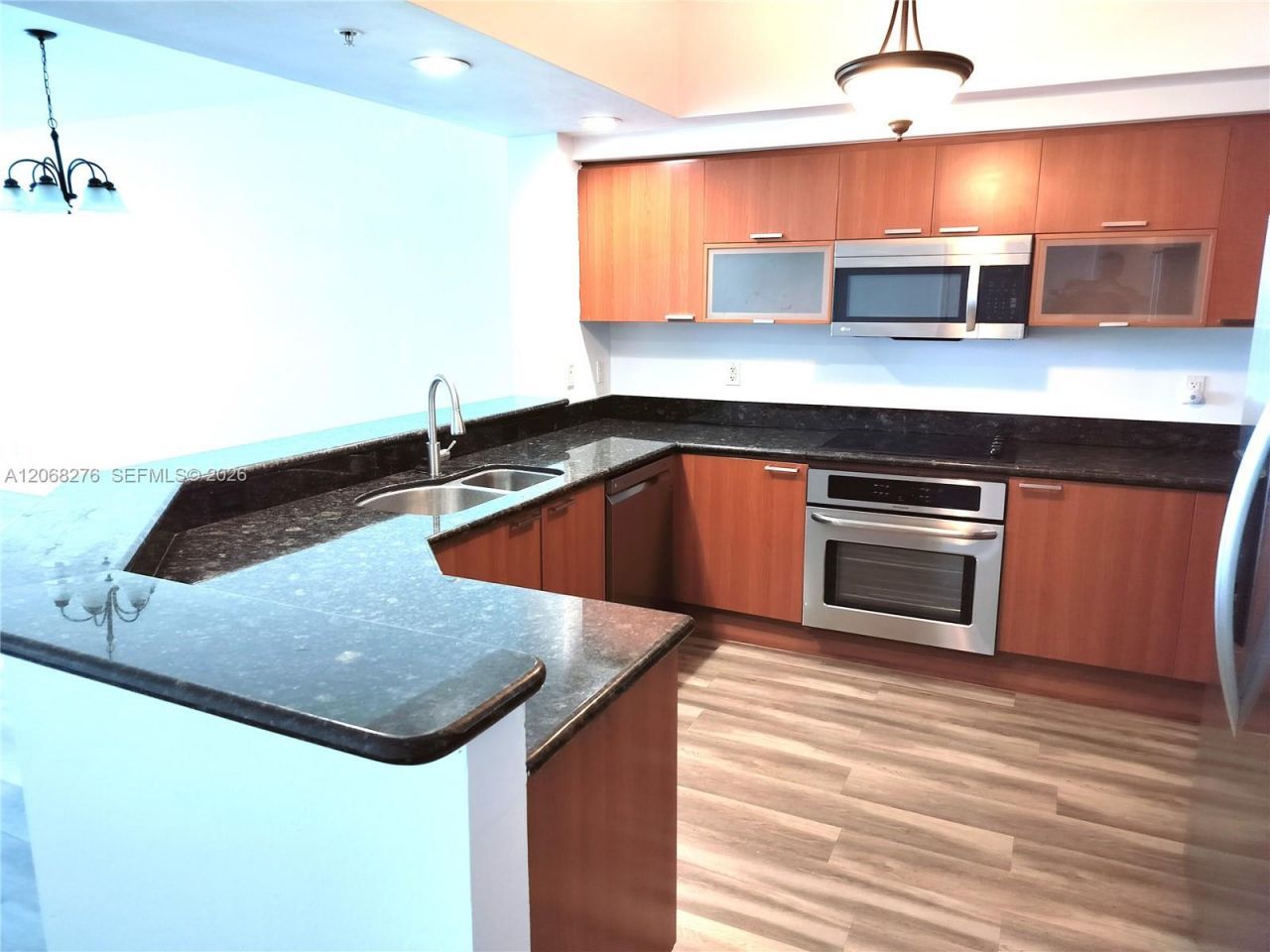 14951 Royal Oaks Ln , Unit 1006, North Miami, FL 33181 Photo