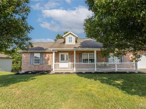 467 Oak Meadow Drive , Jackson, MO 63755