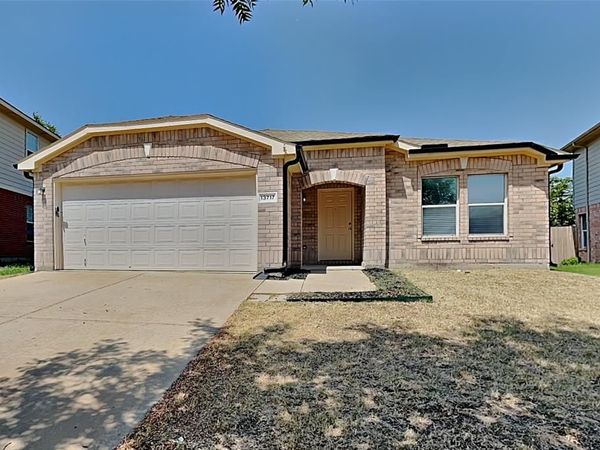13717 Canyon Ranch Road, Fort Worth, TX 76262