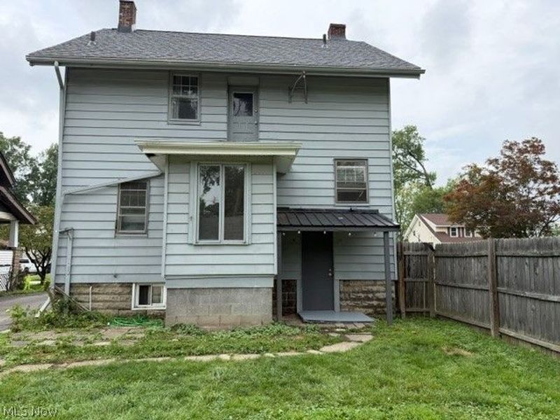 379 Homewood Avenue SE, Warren, OH 44483 Photo 4