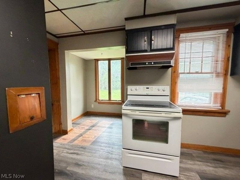 379 Homewood Avenue SE, Warren, OH 44483 Photo 9