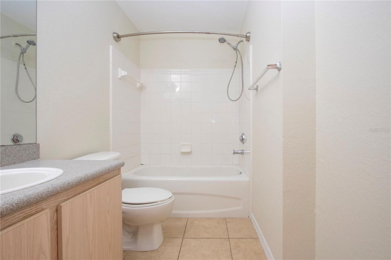 7405 Vista Way, Unit 203, Bradenton, FL 34202 Photo