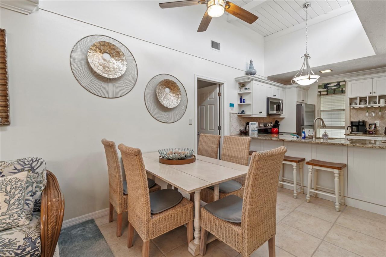 5310 Gulf Of Mexico Drive, Unit 16, Longboat Key, FL 34228 Photo