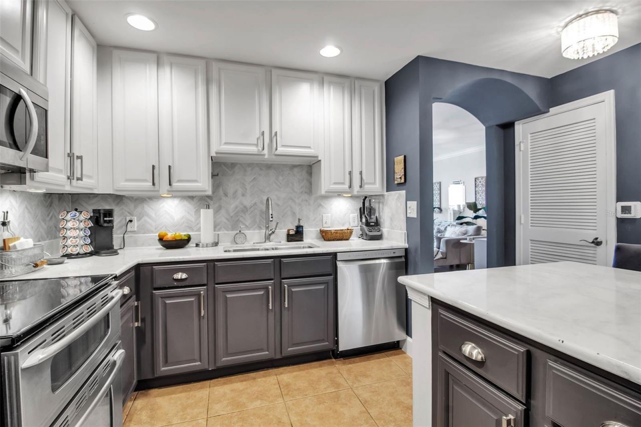 808 3rd Avenue W, Unit 307, Bradenton, FL 34205 Photo