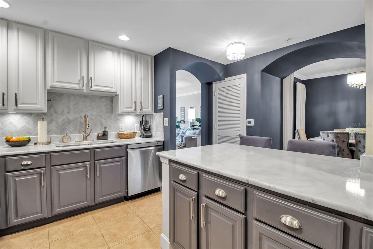 808 3rd Avenue W, Unit 307, Bradenton, FL 34205 Photo
