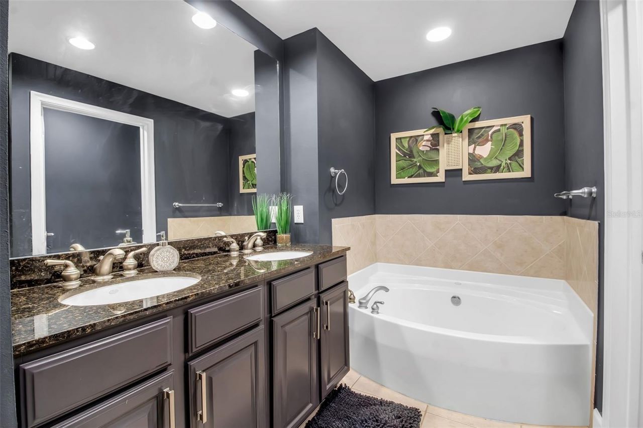 808 3rd Avenue W, Unit 307, Bradenton, FL 34205 Photo