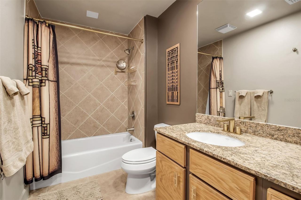 808 3rd Avenue W, Unit 307, Bradenton, FL 34205 Photo