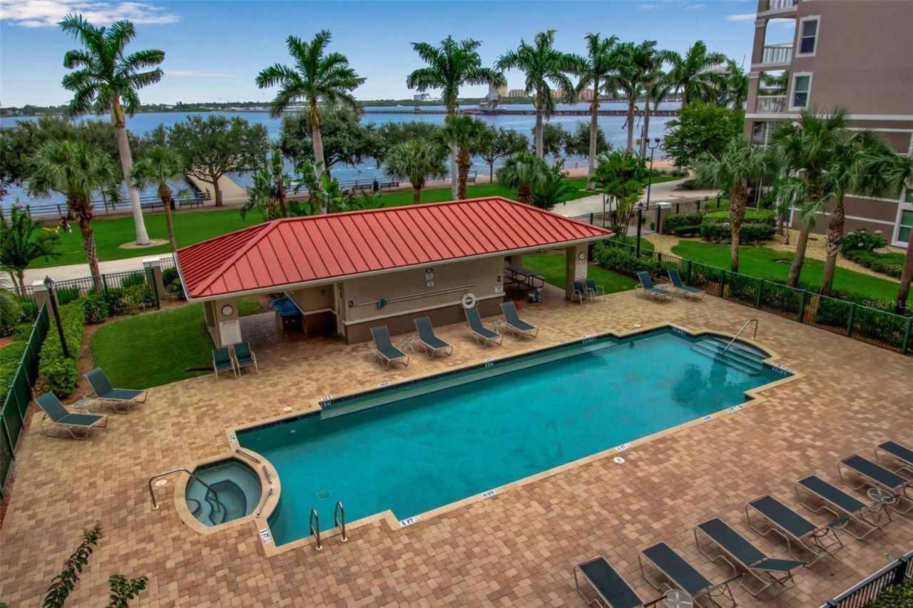 808 3rd Avenue W, Unit 307, Bradenton, FL 34205 Photo