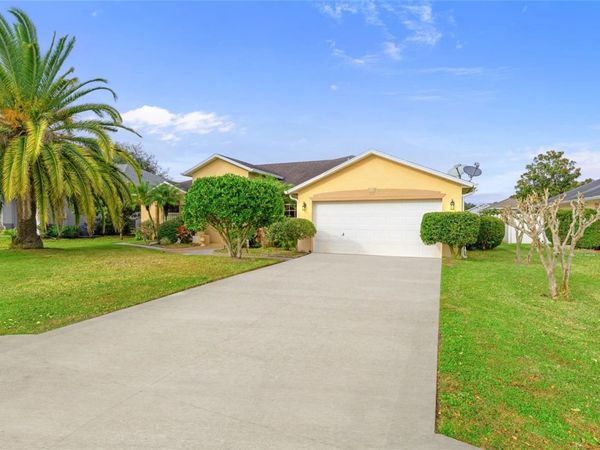 16 LONDON DRIVE , PALM COAST, FL 32137