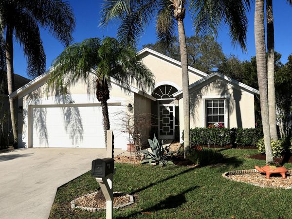 2220 Soundings Court, Greenacres, FL 33413