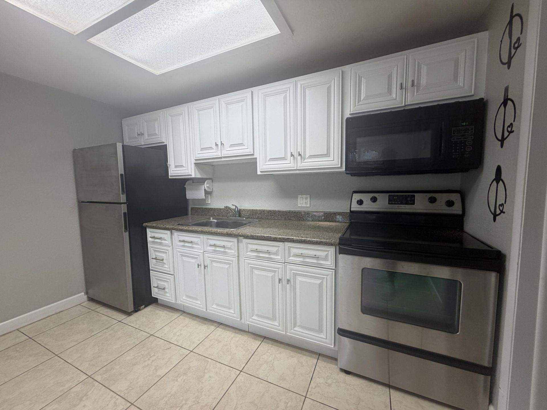 7194 Southgate Boulevard, Tamarac, FL 33321 Photo