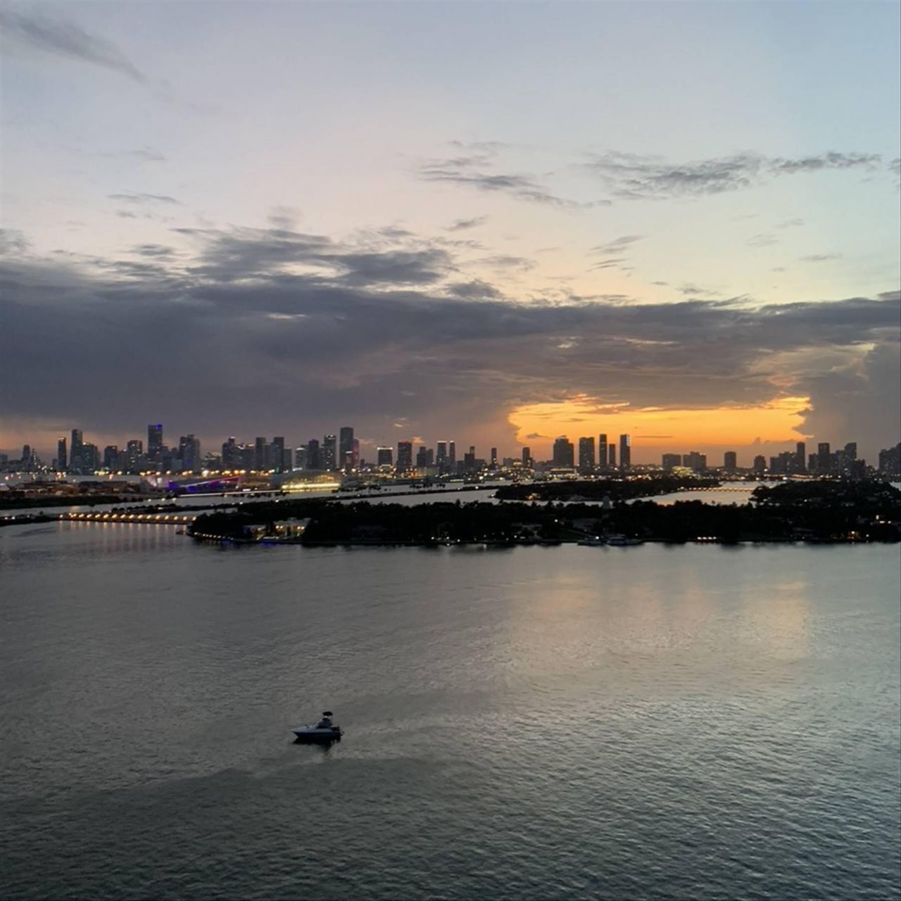 540 West Avenue, Unit 2011, Miami Beach, FL 33139 Photo