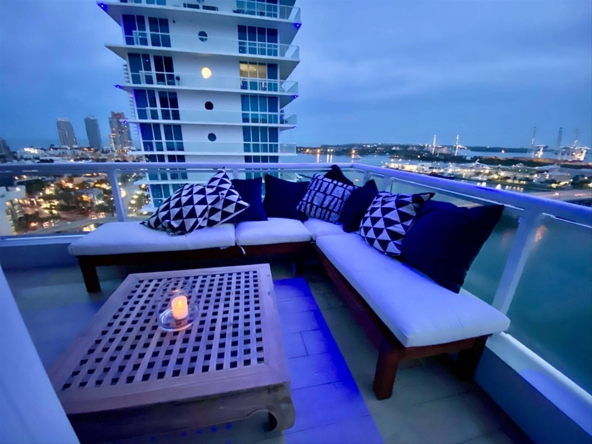540 West Avenue, Unit 2011, Miami Beach, FL 33139 Photo