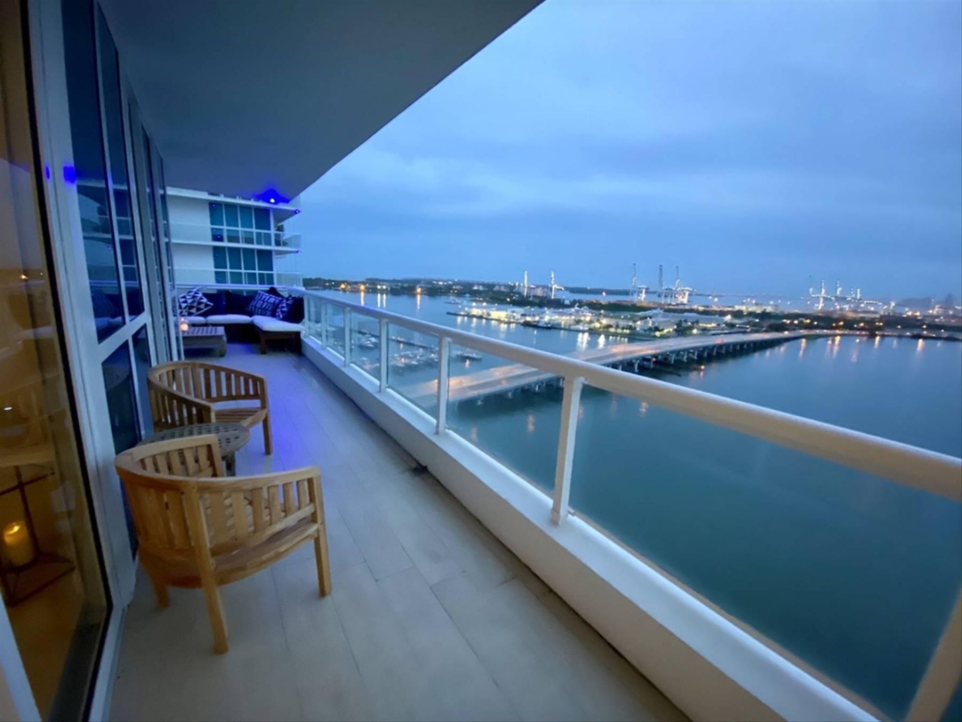 540 West Avenue, Unit 2011, Miami Beach, FL 33139 Photo