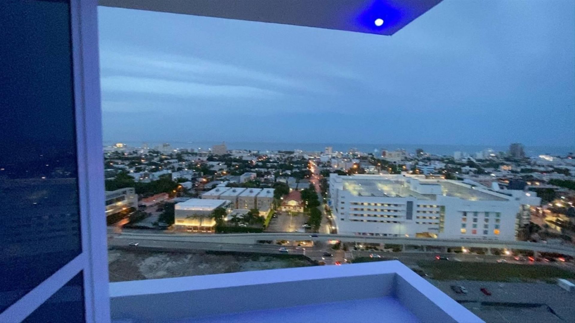 540 West Avenue, Unit 2011, Miami Beach, FL 33139 Photo