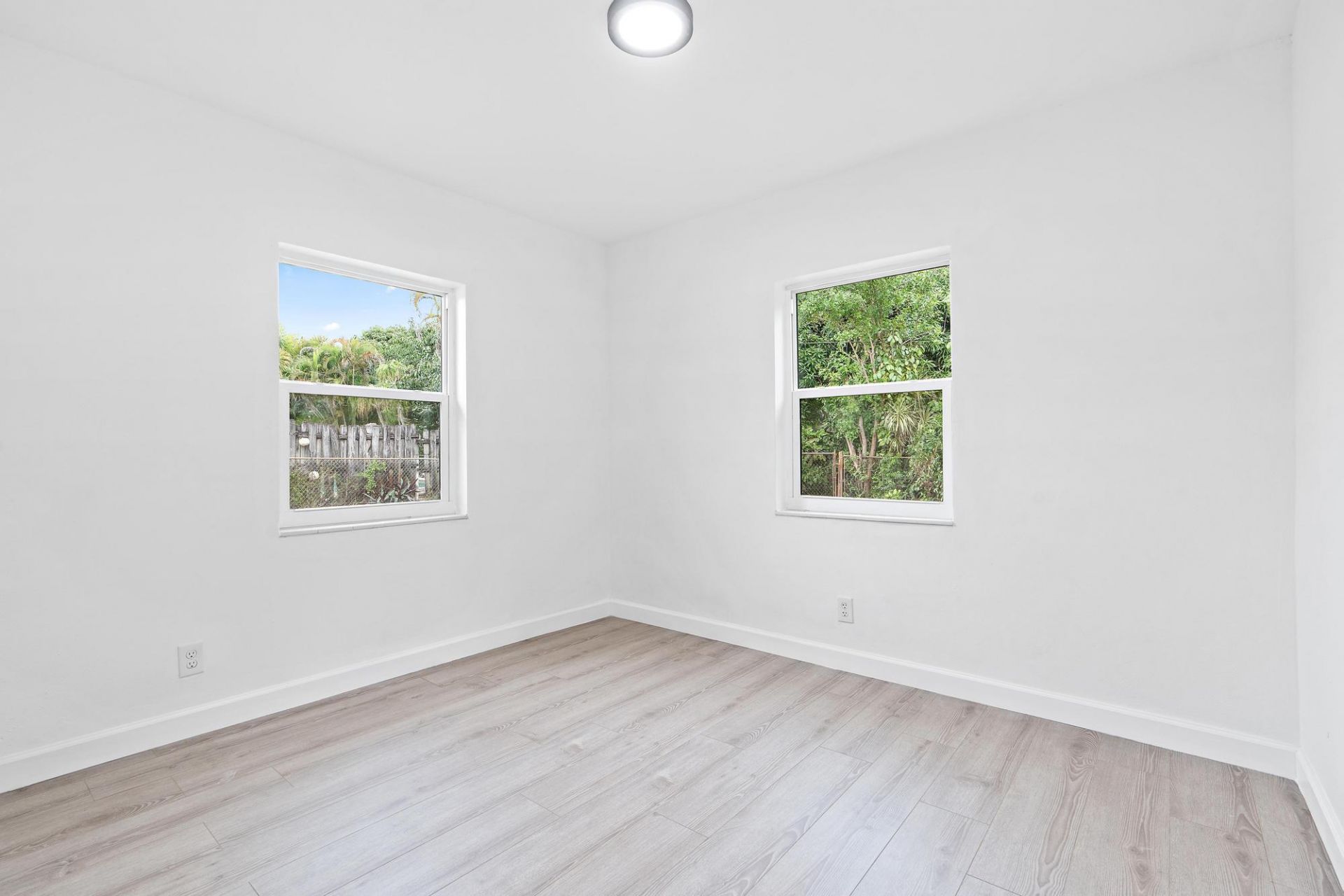 720 S 11th Street, Lantana, FL 33462 Photo