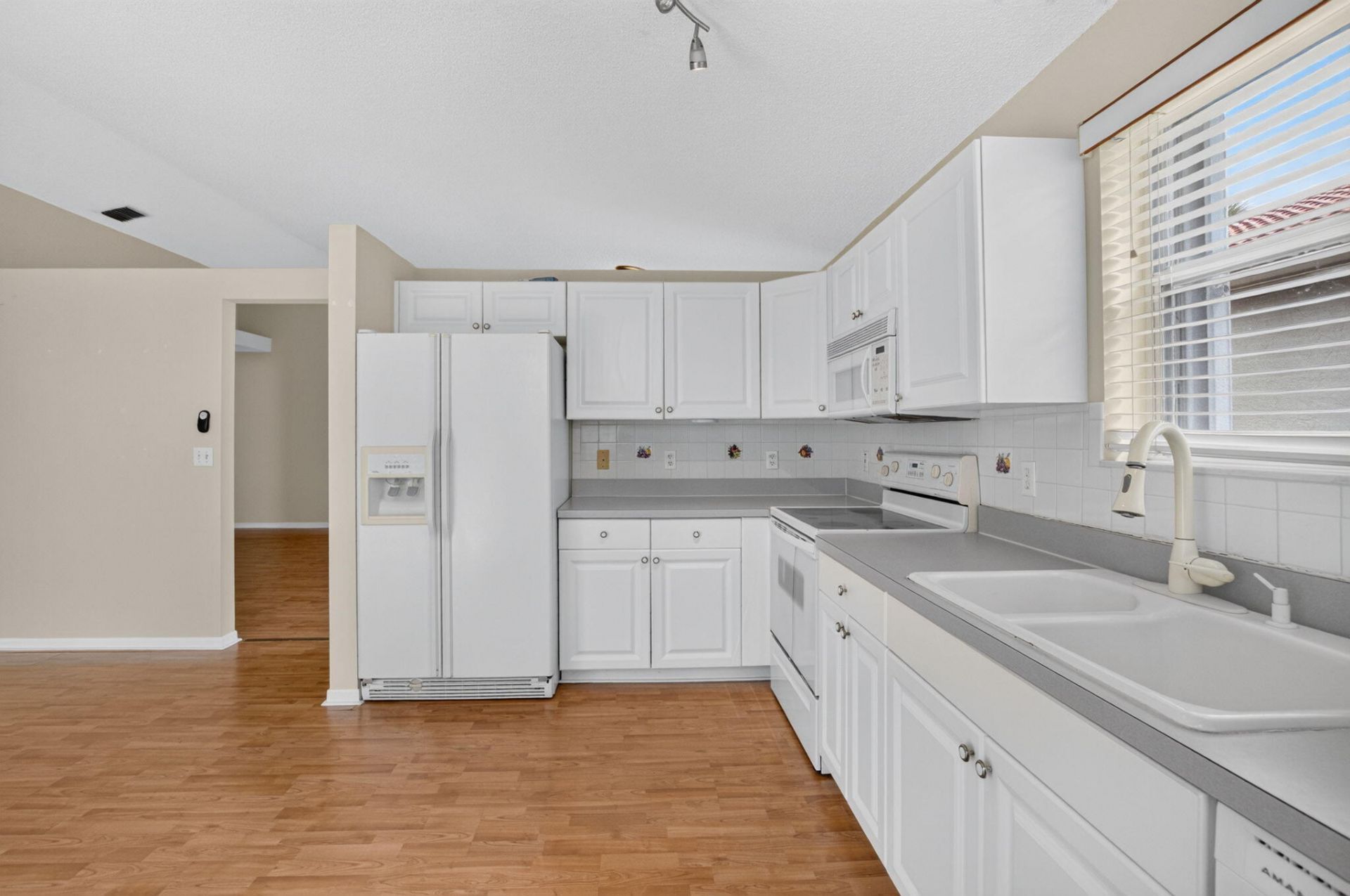 7666 Rockport Circle, Lake Worth, FL 33467 Photo