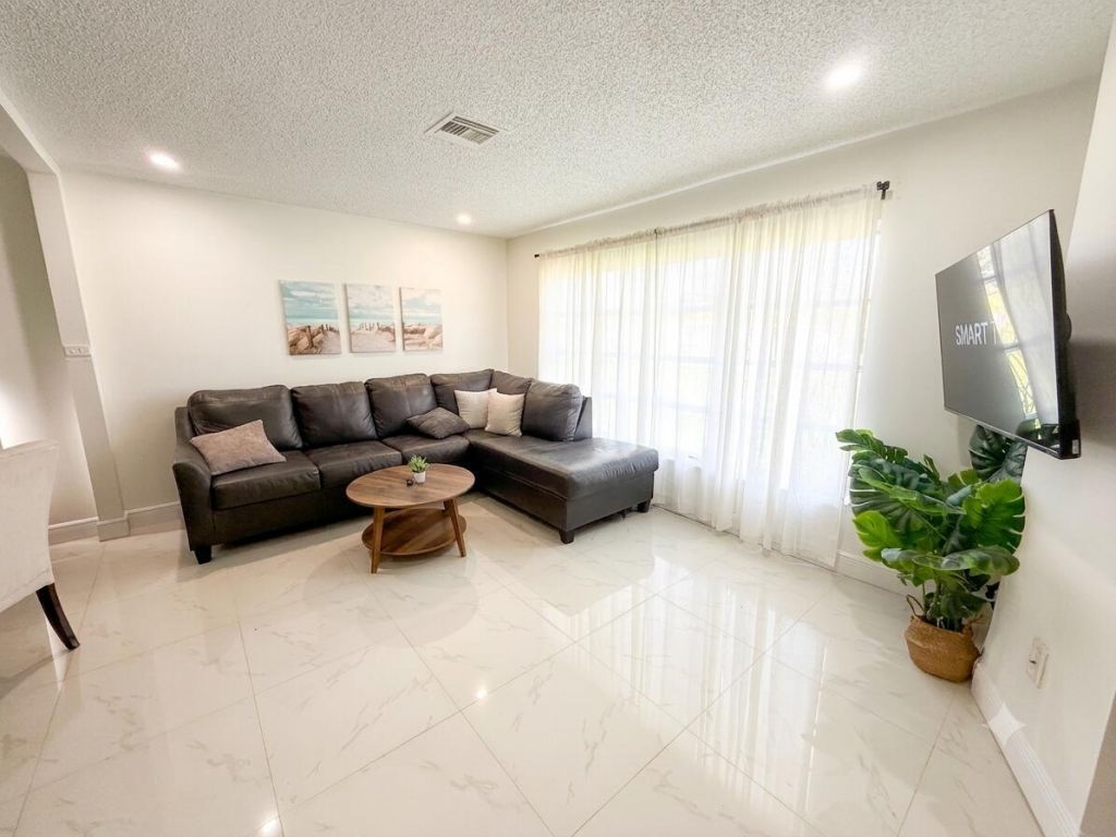 1194 SE Clifton Lane, Port Saint Lucie, FL 34983 Photo