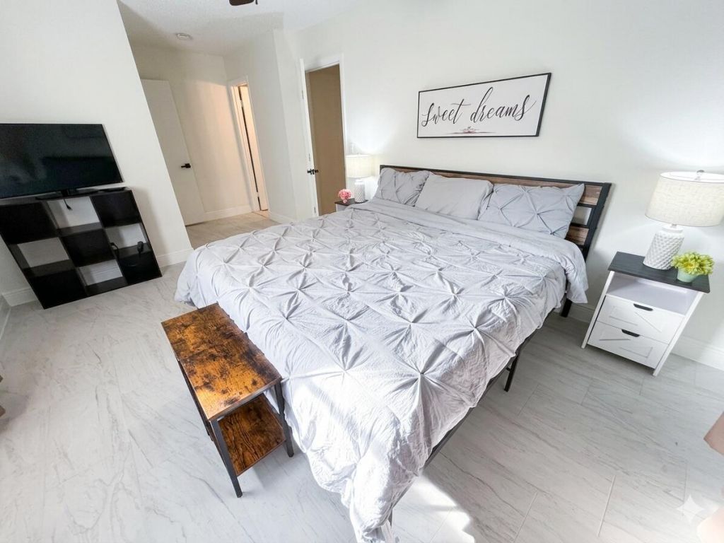 1194 SE Clifton Lane, Port Saint Lucie, FL 34983 Photo