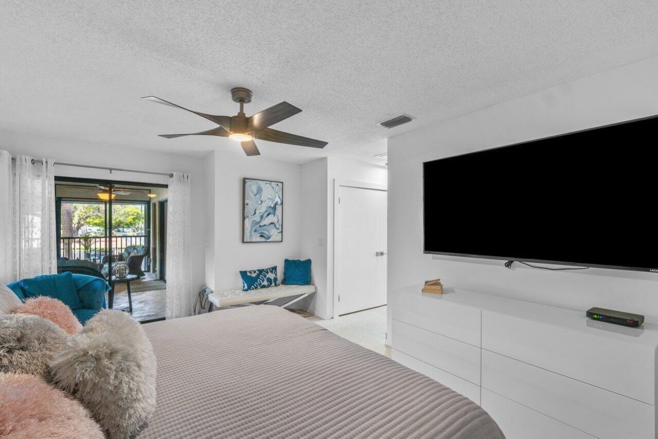 50 Pelican Pointe Drive, Unit 2050, Delray Beach, FL 33483 Photo
