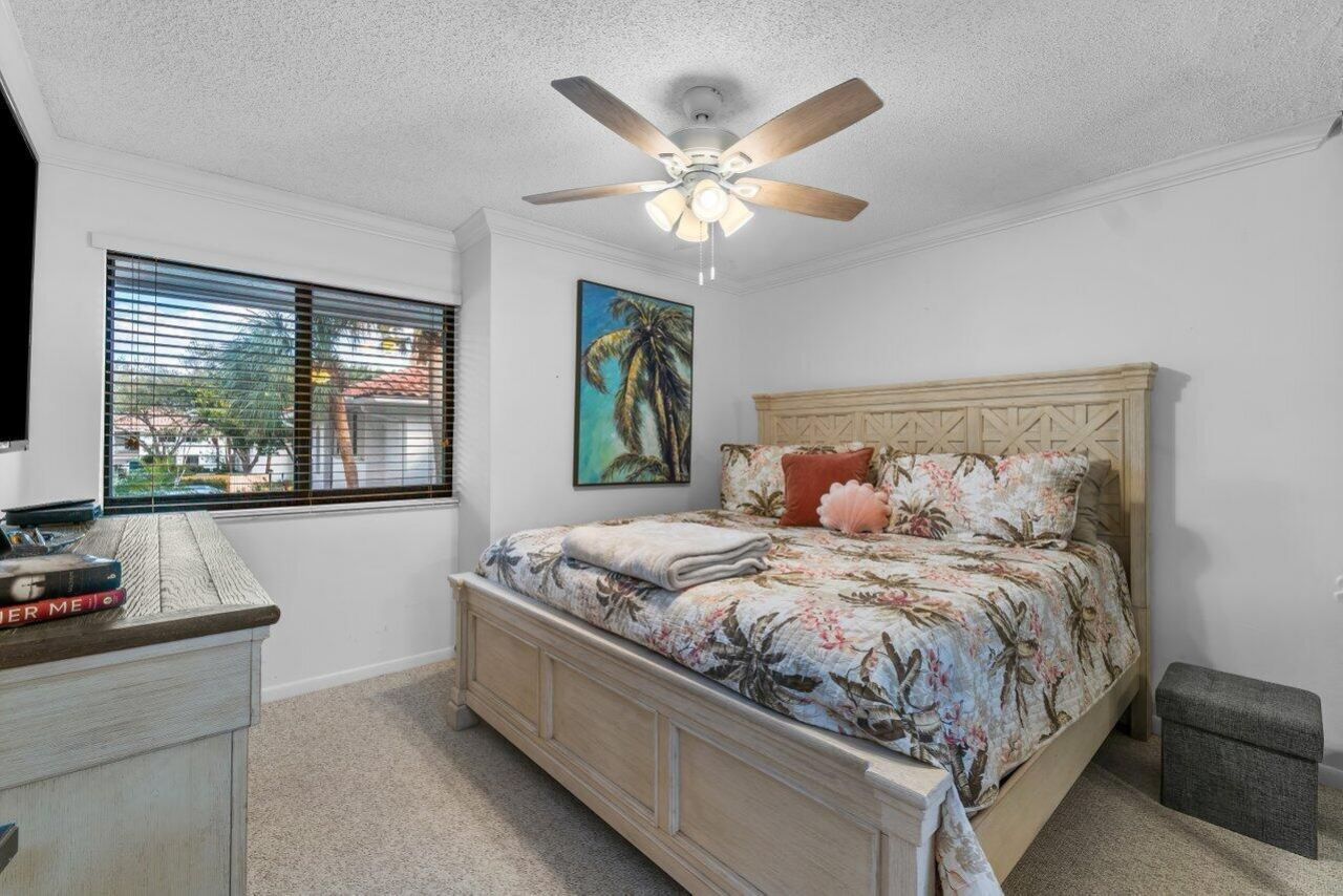 50 Pelican Pointe Drive, Unit 2050, Delray Beach, FL 33483 Photo