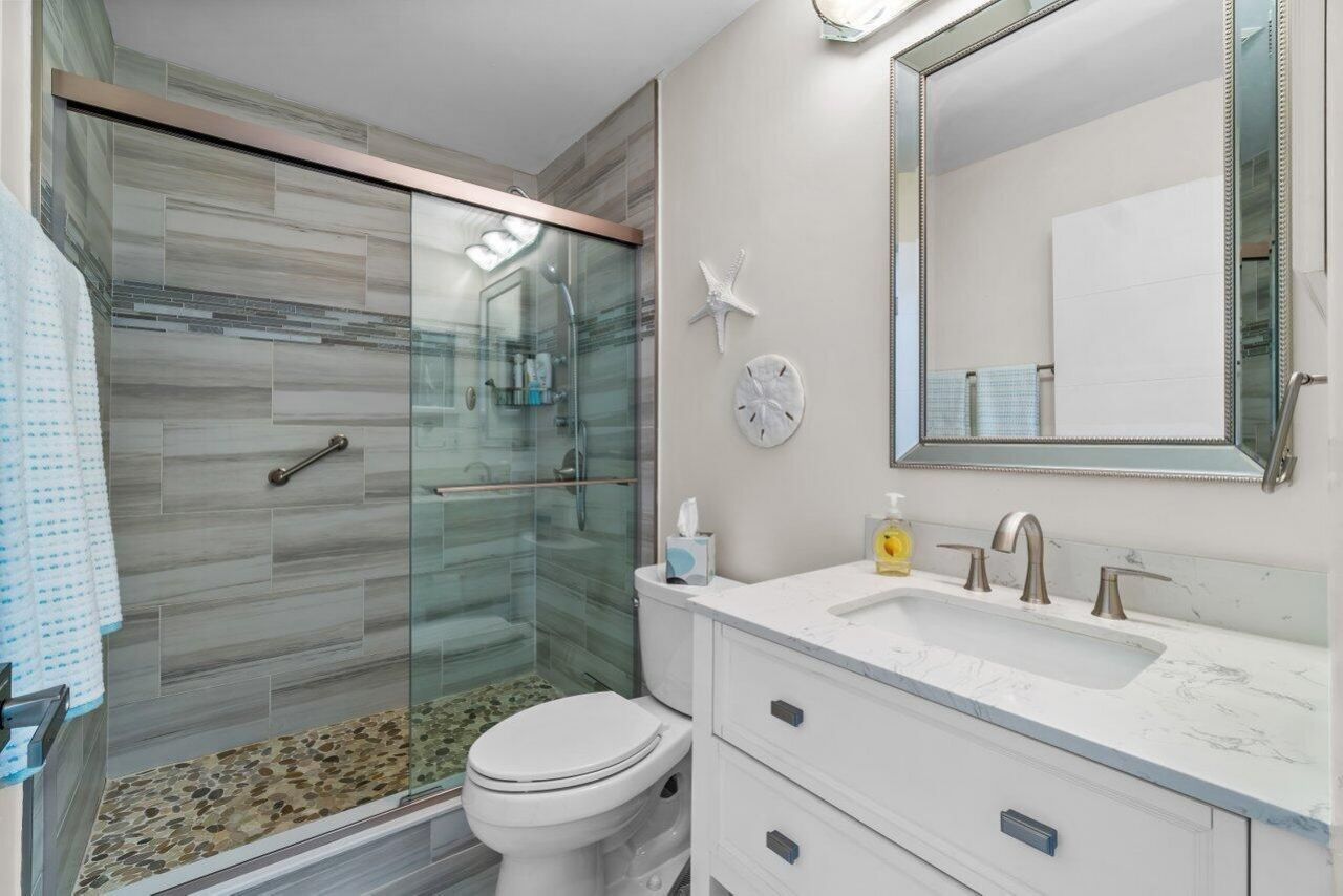 50 Pelican Pointe Drive, Unit 2050, Delray Beach, FL 33483 Photo