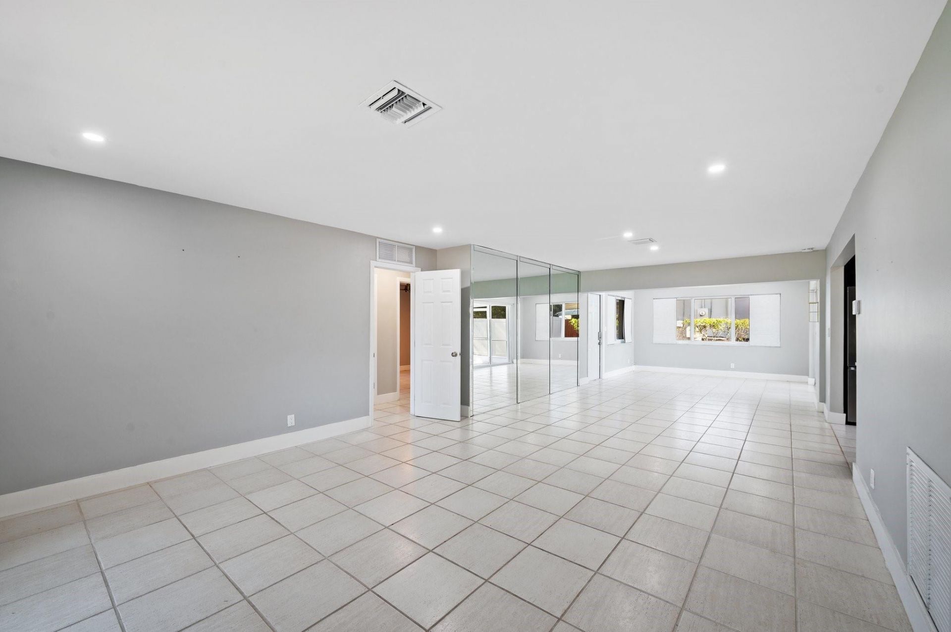 1900 SW 33rd Avenue, Fort Lauderdale, FL 33312 Photo
