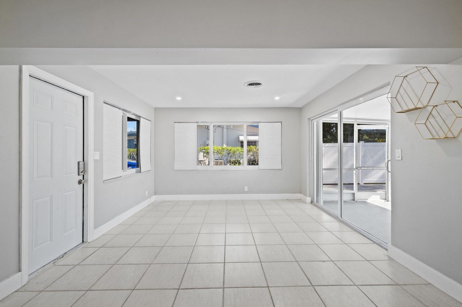1900 SW 33rd Avenue, Fort Lauderdale, FL 33312 Photo