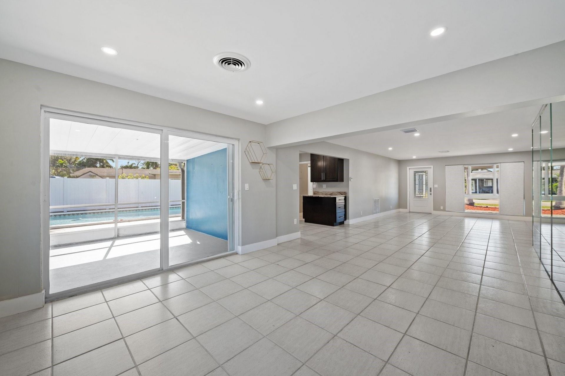 1900 SW 33rd Avenue, Fort Lauderdale, FL 33312 Photo