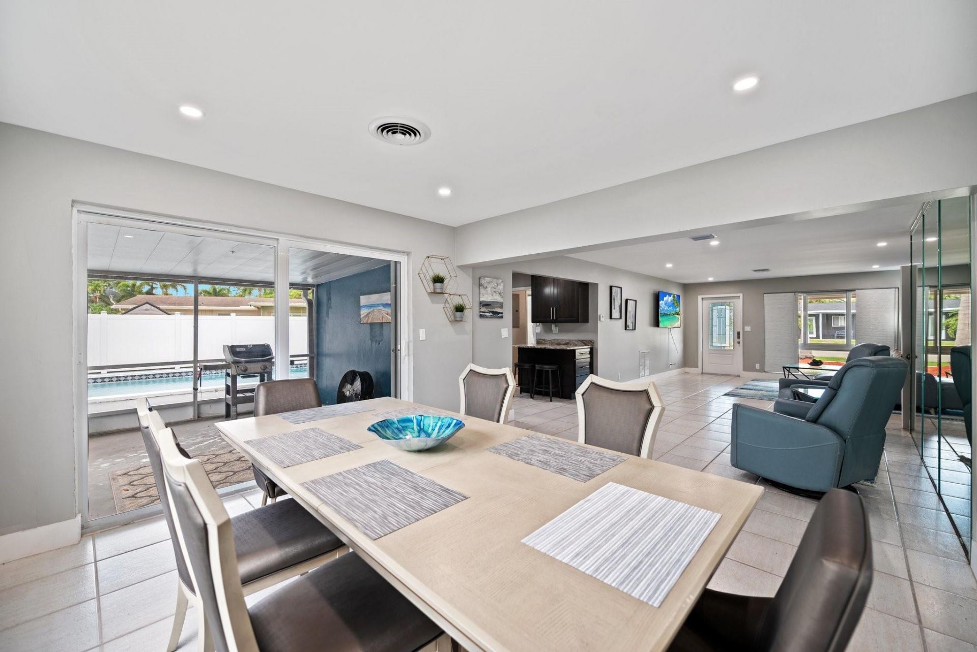 1900 SW 33rd Avenue, Fort Lauderdale, FL 33312 Photo