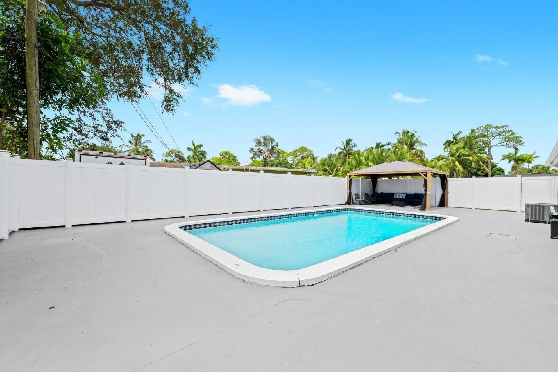 1900 SW 33rd Avenue, Fort Lauderdale, FL 33312 Photo
