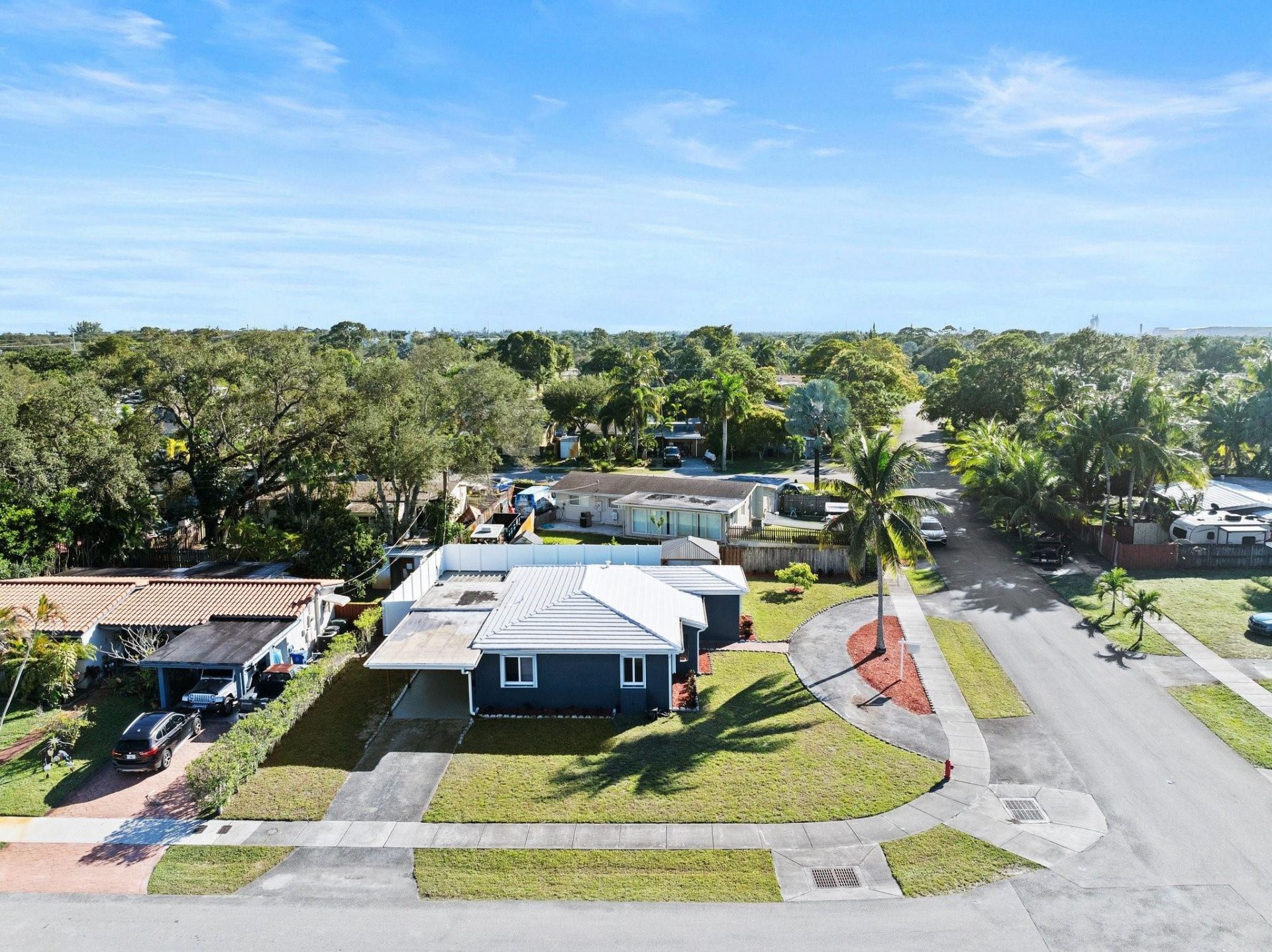 1900 SW 33rd Avenue, Fort Lauderdale, FL 33312 Photo