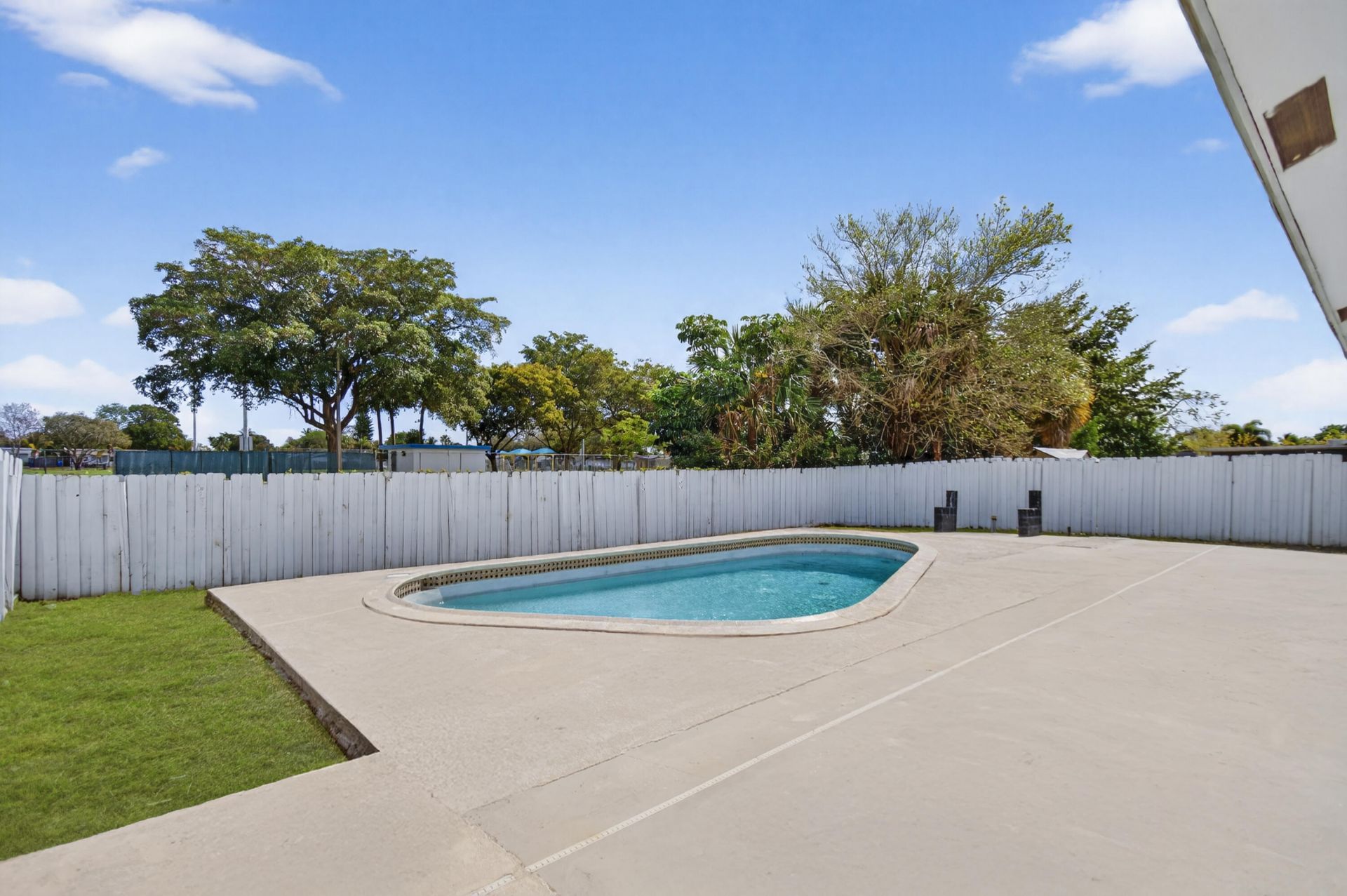 405 SW 78th Terrace, North Lauderdale, FL 33068 Photo