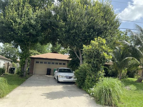 1867 SW FEARS Avenue, Port St. Lucie, FL 34953